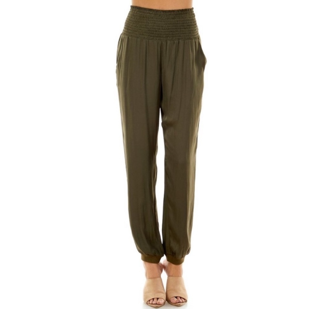 TCEC Comfy lightweight Style Jogger, NWOT in Hunter Green - Picture 1 of 14